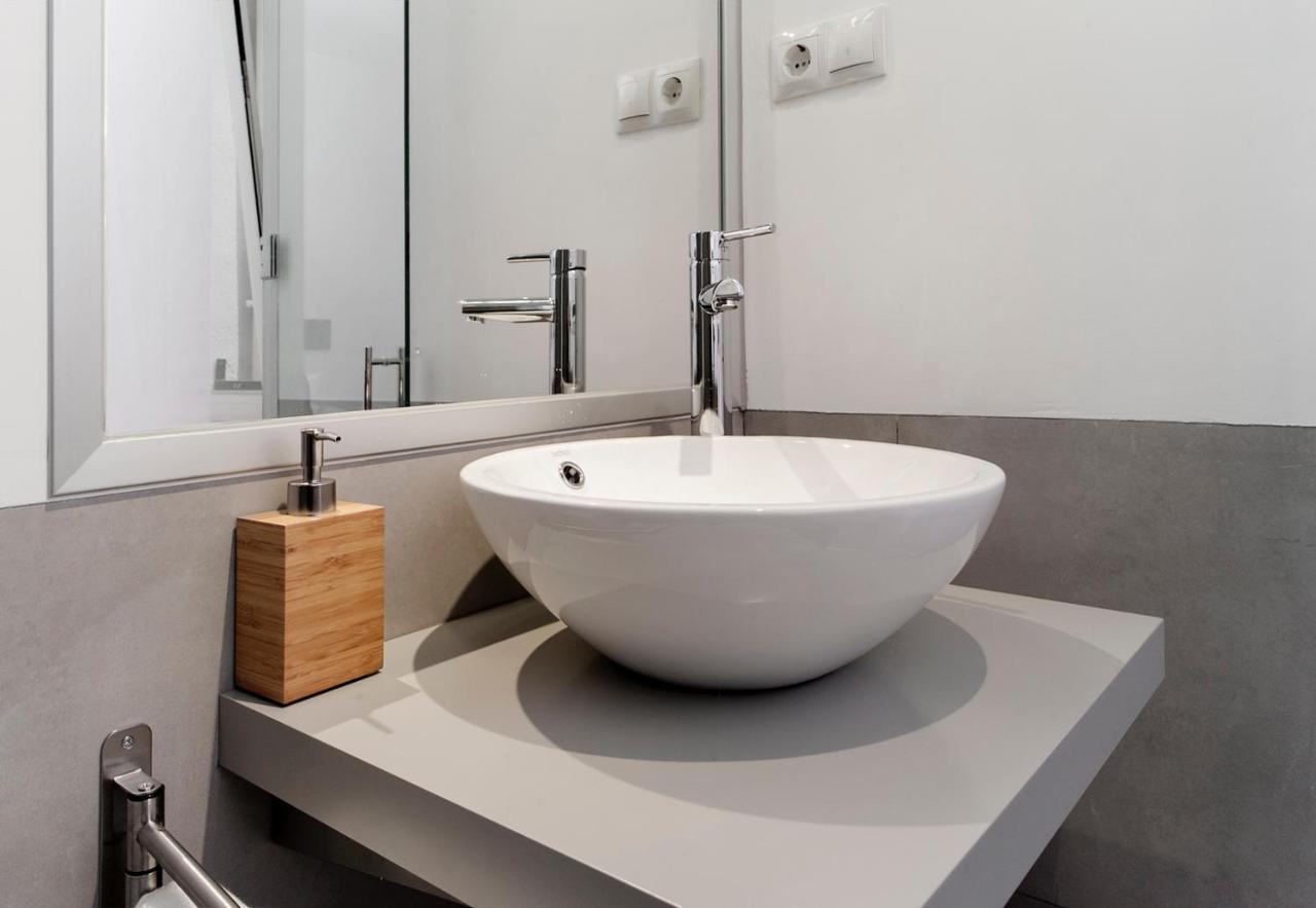 Pelayo, Moderno Apartamento Para Dos En Chueca Apartment Madrid Bagian luar foto